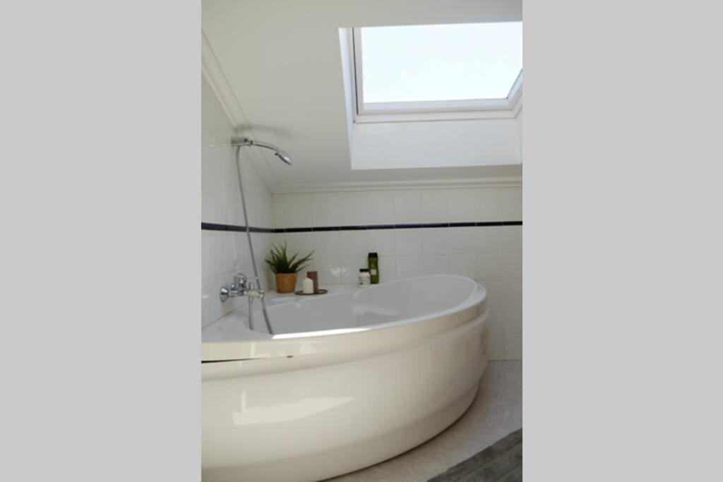 Duplex Precioso Con Jacuzzi, Sauna Y Chimenea . *
